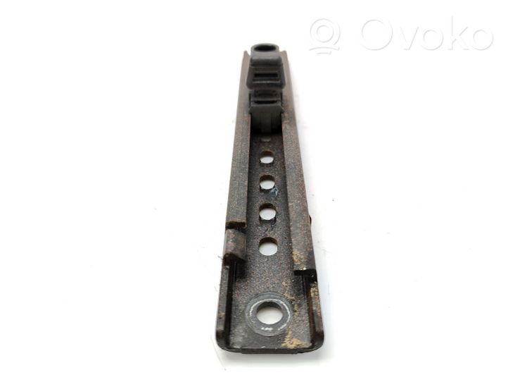 Citroen Berlingo Seat belt height adjuster 9608998880