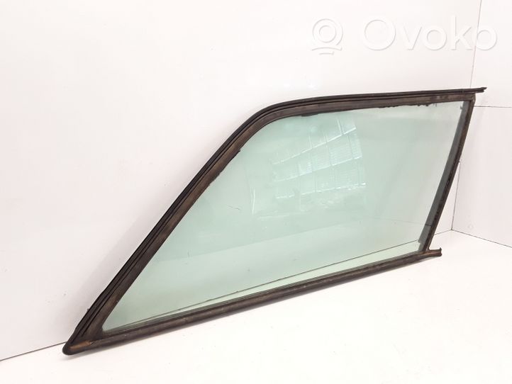 Mercedes-Benz E W124 Rear side window/glass 43R001351