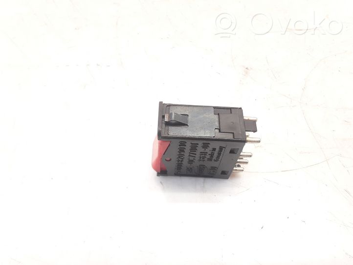 Mercedes-Benz W123 Hazard light switch 0008209010