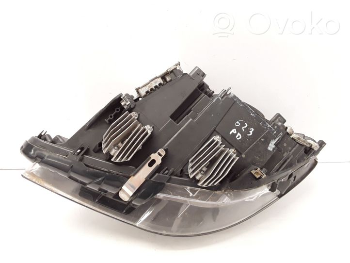 BMW 5 F10 F11 Lampa przednia 720325621