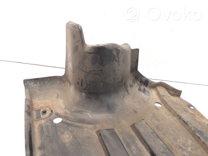 Volkswagen PASSAT B7 Cache de protection inférieur de pare-chocs avant 3AA825216C