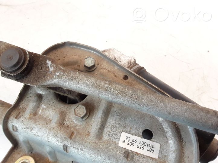 Audi A6 S6 C5 4B Etupyyhkimen vivusto ja moottori 4B1955603B