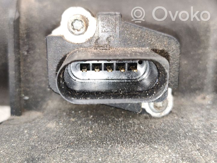 Volkswagen Golf V Couvercle cache moteur 06F133837T