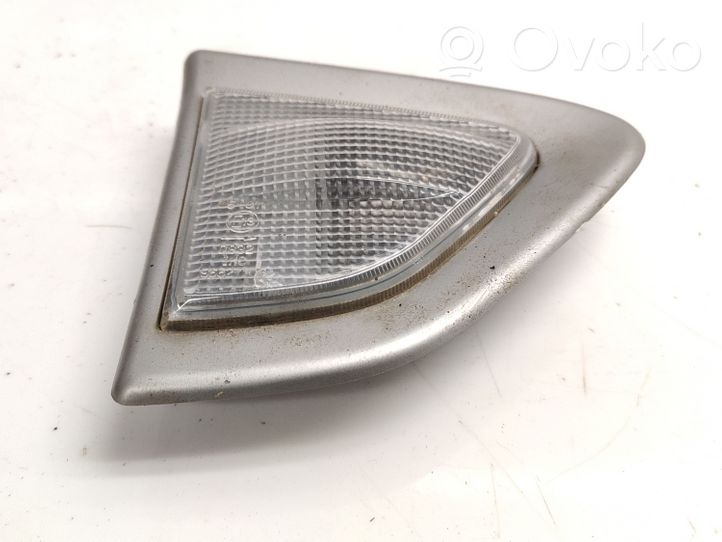 Chevrolet Captiva Front fender indicator light 