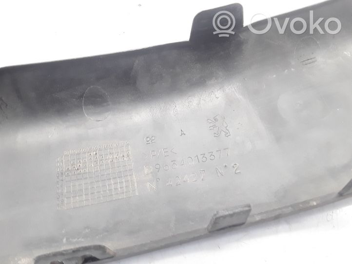 Peugeot 307 Modanatura separatore del paraurti anteriore 9634013377