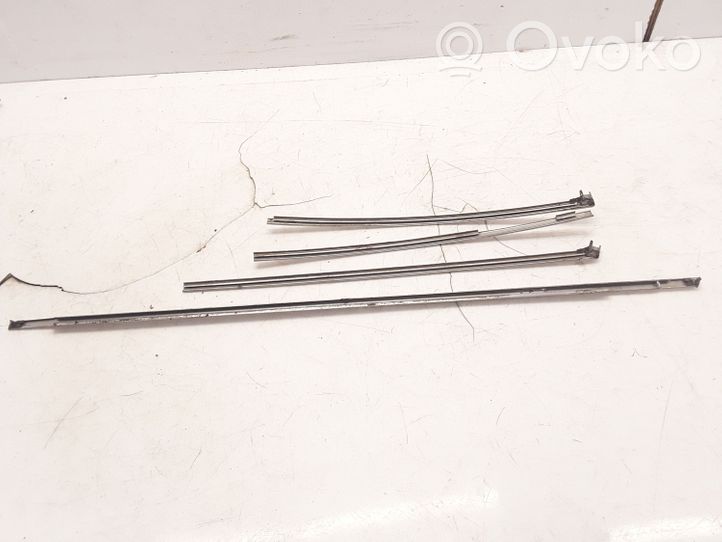 Audi 80 90 B2 Rear door glass trim molding 