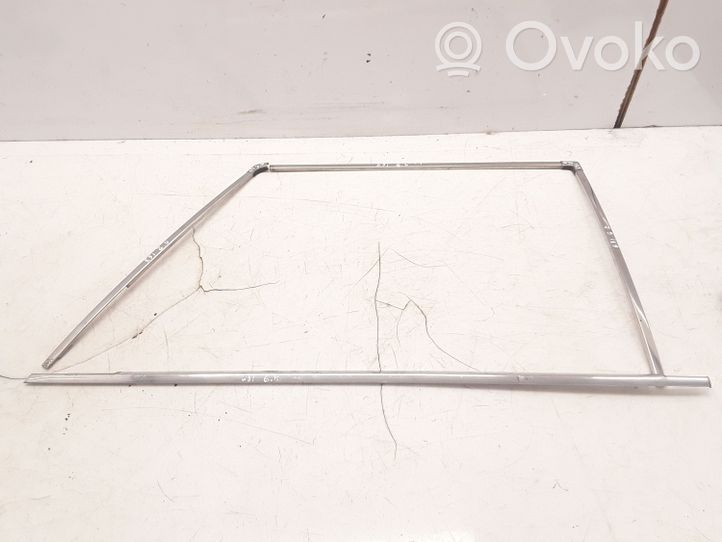 Audi 80 90 B2 Rear door glass trim molding 