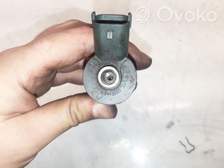 Alfa Romeo 166 Inyector de combustible 0445110119