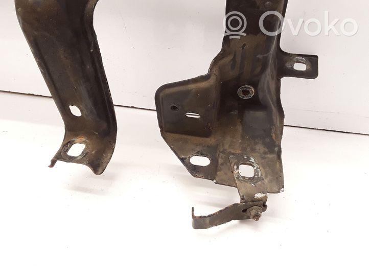 Alfa Romeo 147 Staffa del pannello di supporto del radiatore parte superiore 