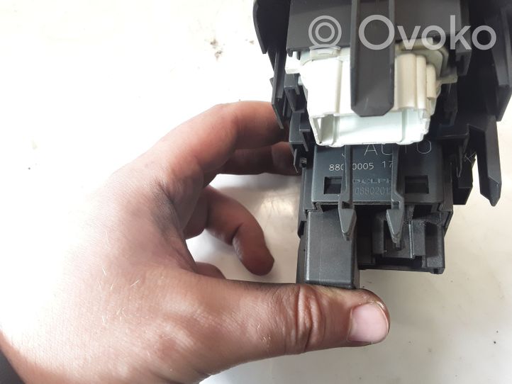 Renault Megane II Headlight level height control switch 88020005