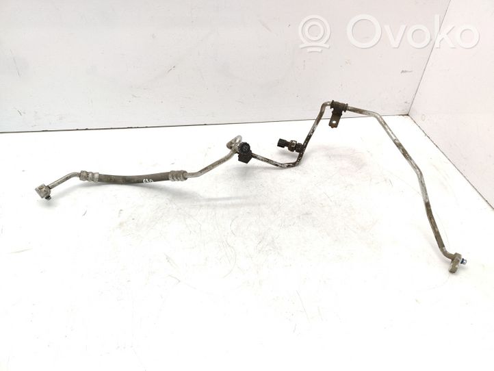 KIA Carnival Air conditioning (A/C) pipe/hose 