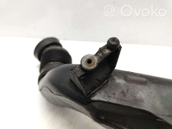 Opel Zafira B Oro paėmimo kanalo detalė (-ės) 55351756