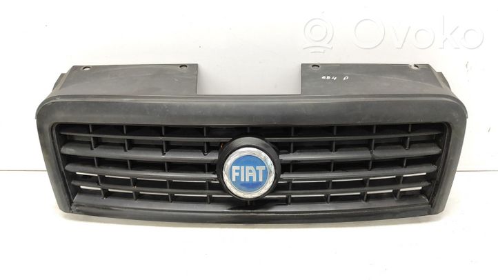 Fiat Doblo Front bumper upper radiator grill 735395576