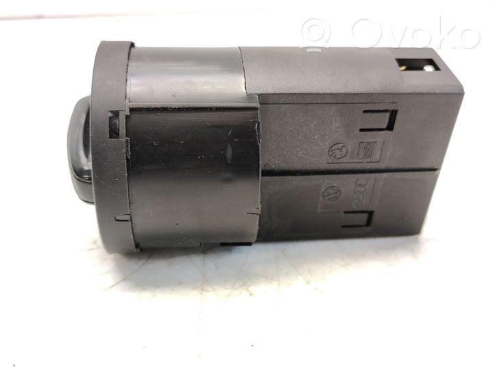 Volkswagen Up Interruptor de luz 1S0941531