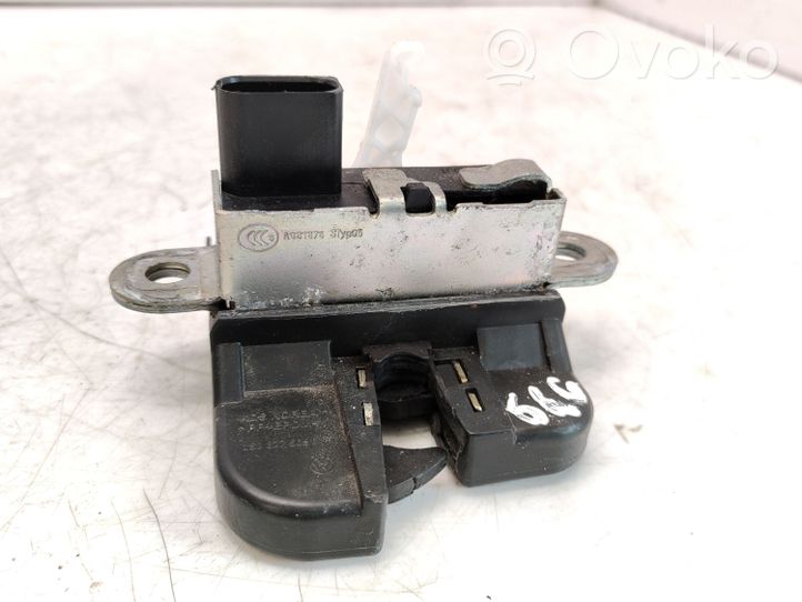 Volkswagen Up Tailgate/trunk/boot lock/catch/latch 1S0827505E