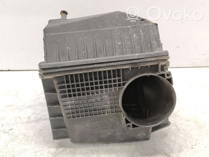 Renault Laguna II Air filter box 8200098984