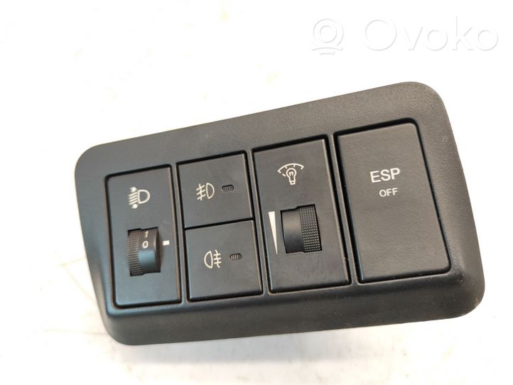 Hyundai Santa Fe ESP (stability program) switch 70528C