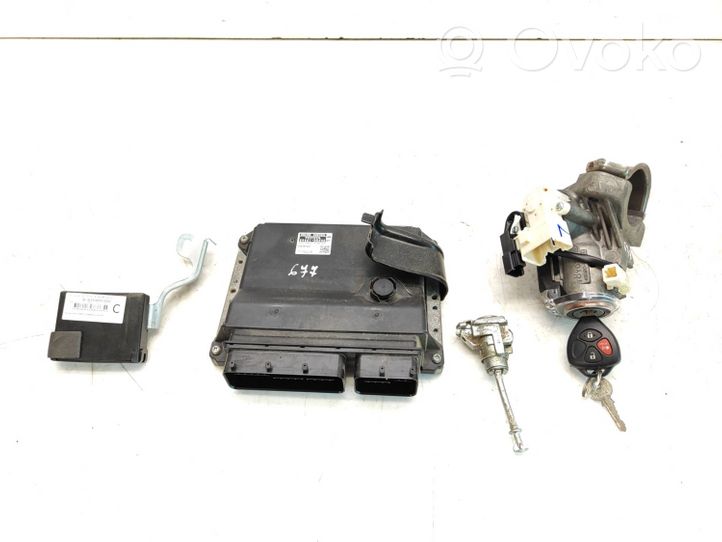 Toyota RAV 4 (XA30) Komputer / Sterownik ECU i komplet kluczy 896610R242