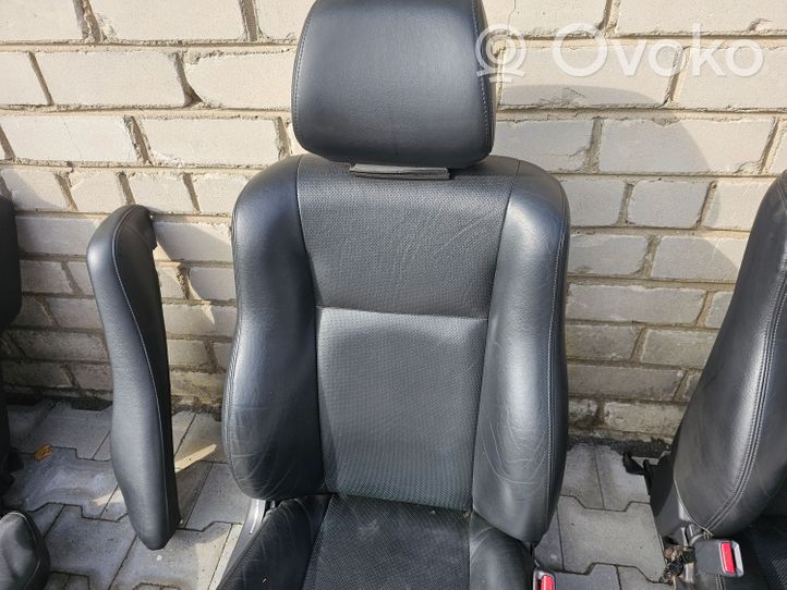 Toyota Avensis T250 Juego del asiento 