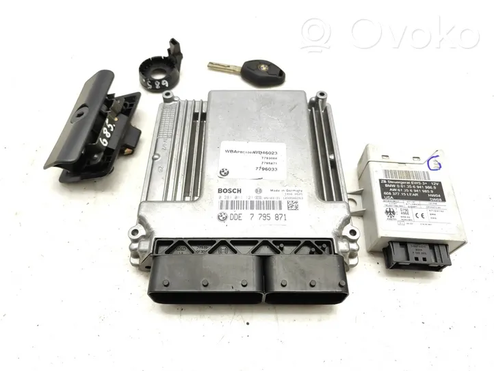 BMW X3 E83 Kit centralina motore ECU e serratura 7795871