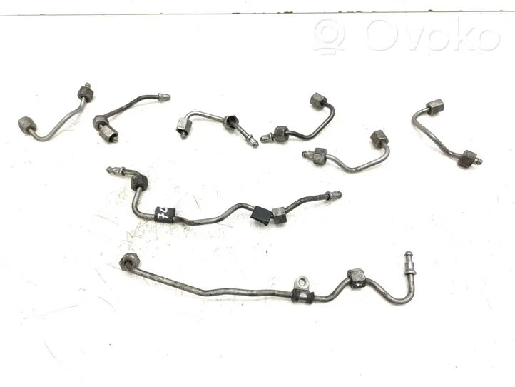 Mercedes-Benz S W221 Fuel injector supply line/pipe 