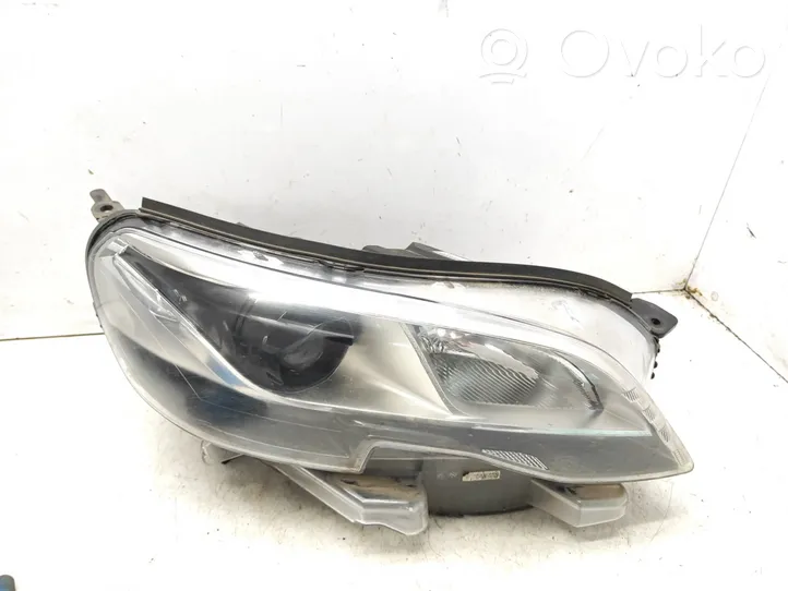 Peugeot Traveller Lampa przednia 9808235780