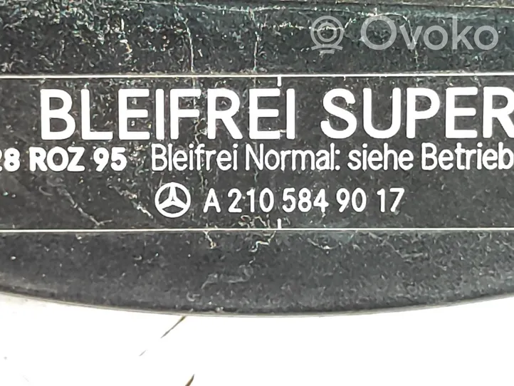 Mercedes-Benz CLS C219 Polttoainesäiliön korkki A2105849017