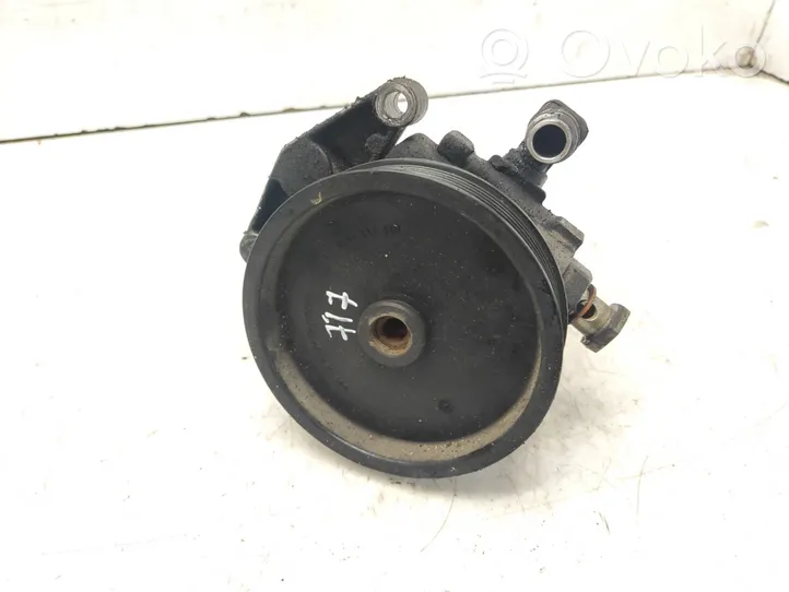 Mercedes-Benz CLS C219 Ohjaustehostimen pumppu 7692955558