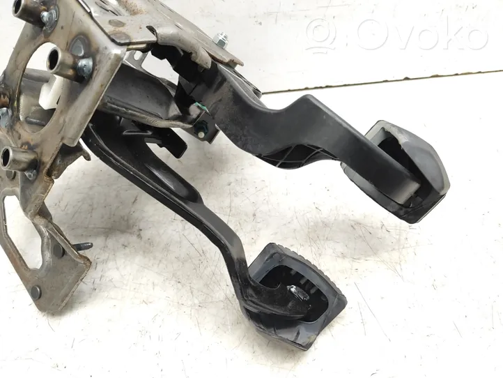 Peugeot 2008 I Pedal assembly M00758900