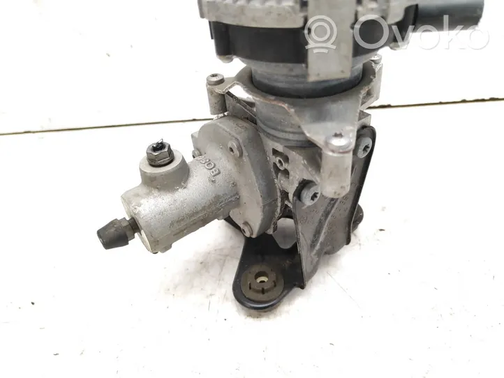 Volkswagen Golf VII Master brake cylinder 0132018008