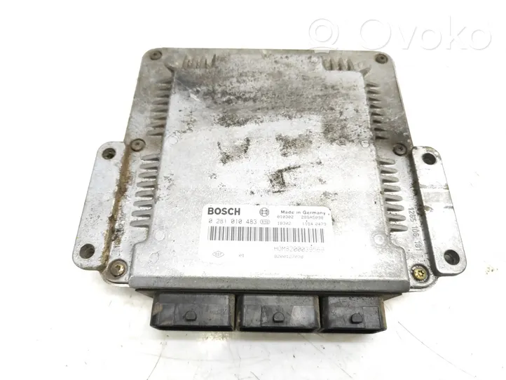 Renault Scenic RX Variklio valdymo blokas 0281010483