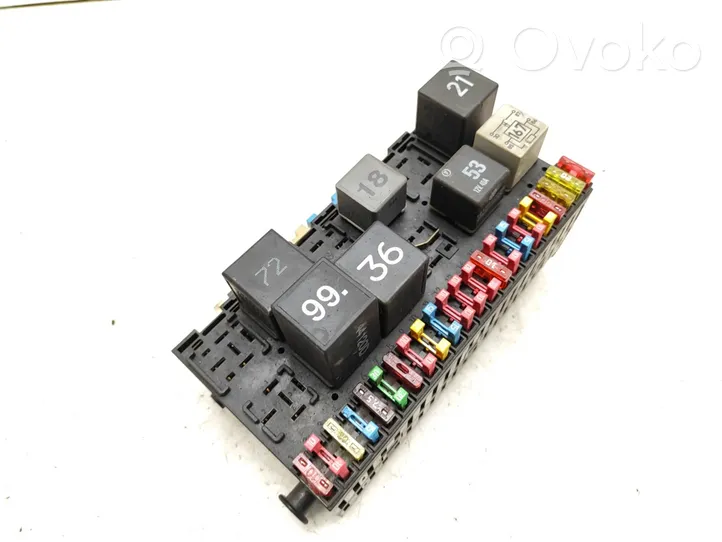 Volkswagen Golf III Fuse module 357937039