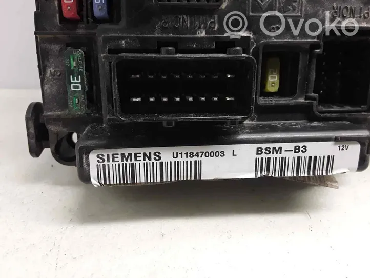 Peugeot 1007 Module de fusibles 9650618480