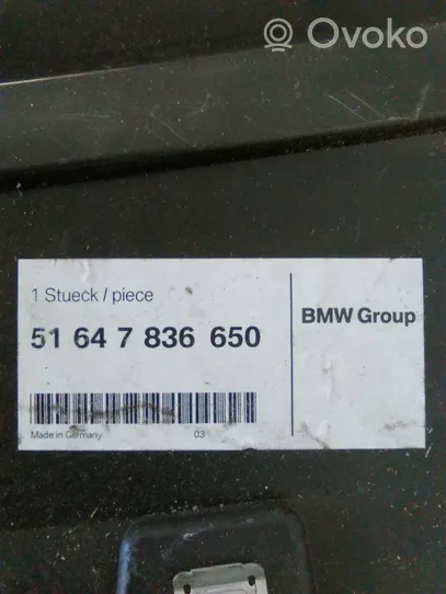 BMW 1 E81 E87 Ilmanoton kanavan osa 51647836650