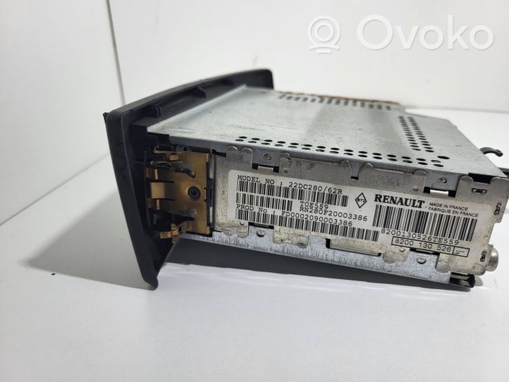 Renault Scenic RX Radio/CD/DVD/GPS head unit 8200130526A