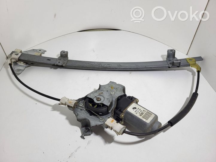 Nissan Almera N16 Varikliukas priekinio langų pakėlėjo 400601T5