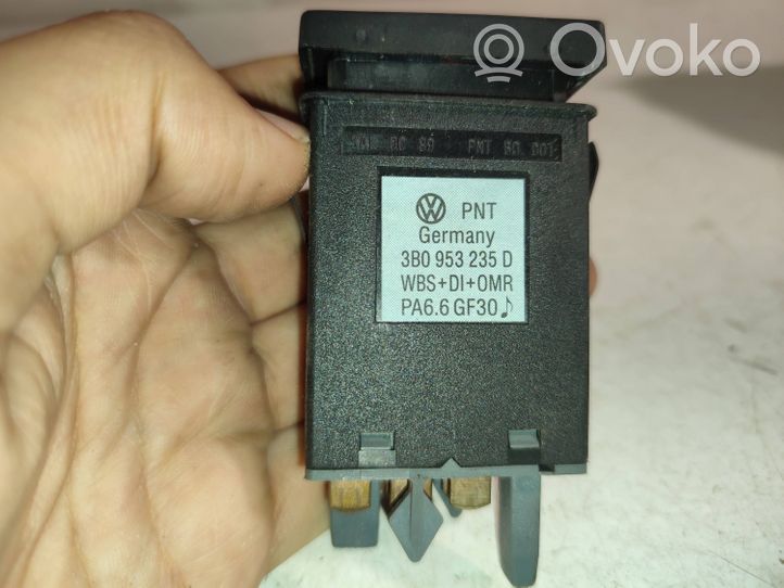 Volkswagen PASSAT B5 Schalter Warnblinkanlage 3b0953235d