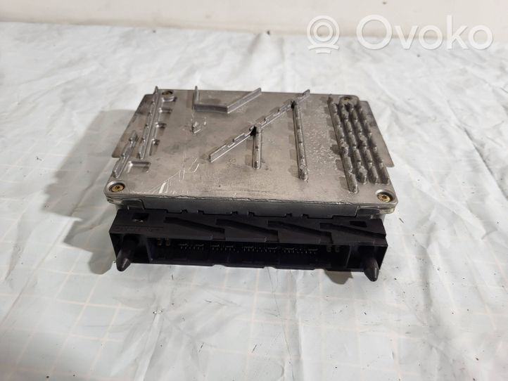 Volvo S60 Sterownik / Moduł ECU 08677708A