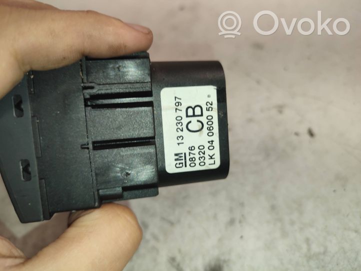 Opel Signum Light switch 13230797