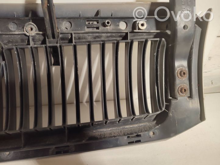 Skoda Fabia Mk1 (6Y) Maskownica / Grill / Atrapa górna chłodnicy 6y0823574