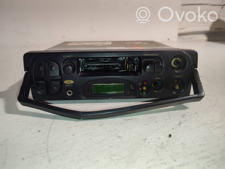Rover 100 Unité principale radio / CD / DVD / GPS 