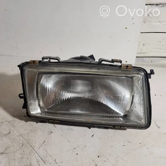 Audi A4 S4 B5 8D Lampa przednia 084411107R