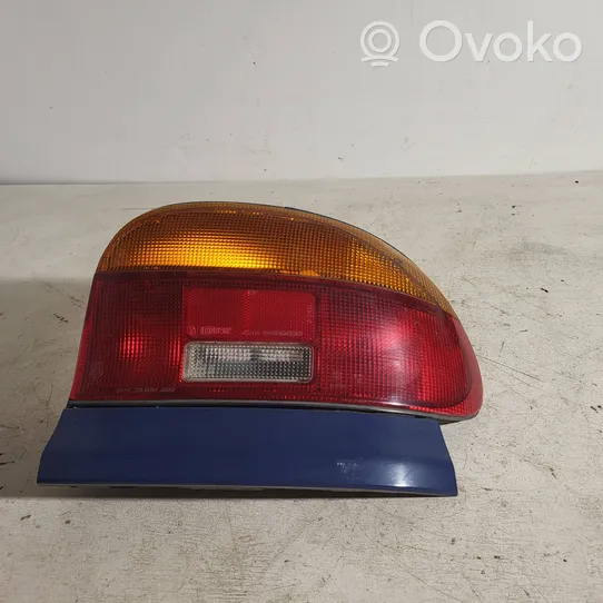 Mazda 121 Lampa tylna 22061364