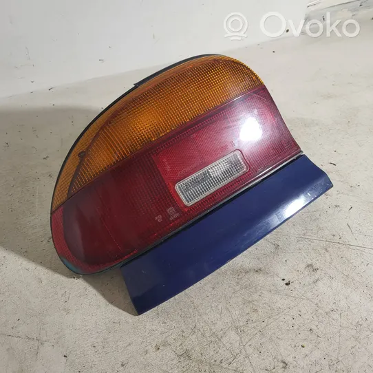 Mazda 121 Lampa tylna 22061364