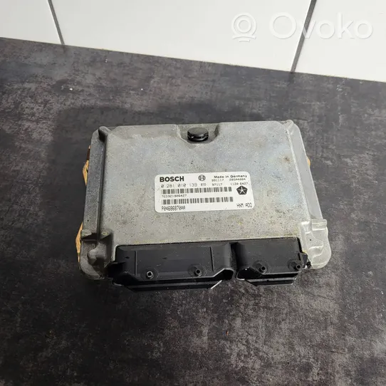 Chrysler Voyager Calculateur moteur ECU P04686870AA