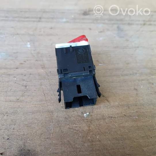 Skoda Fabia Mk1 (6Y) Hazard light switch 6Y0953235
