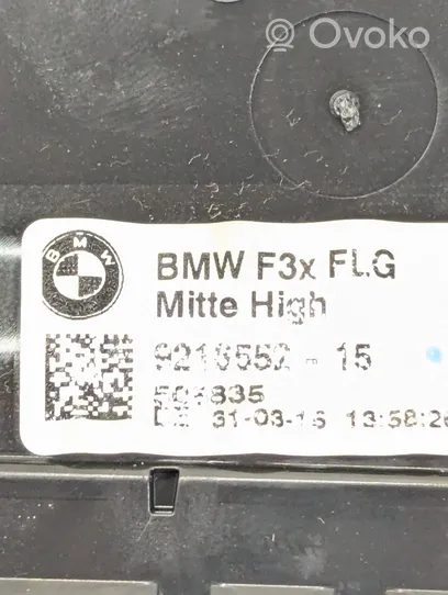 BMW 3 F30 F35 F31 Kojelaudan keskiosan tuuletussuuttimen ritilä 9218552