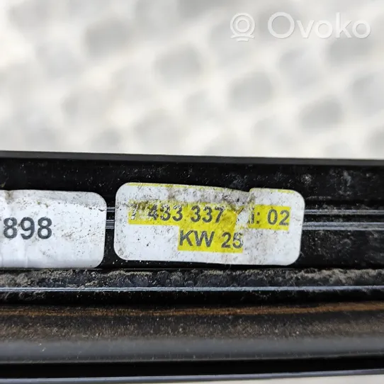 BMW 4 F32 F33 Listwa / Uszczelka szyby drzwi 7433337