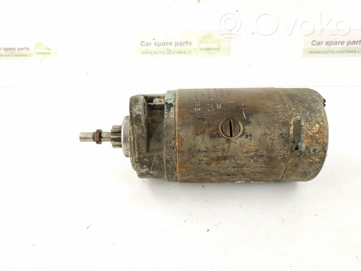 Volkswagen Golf II Starter motor 