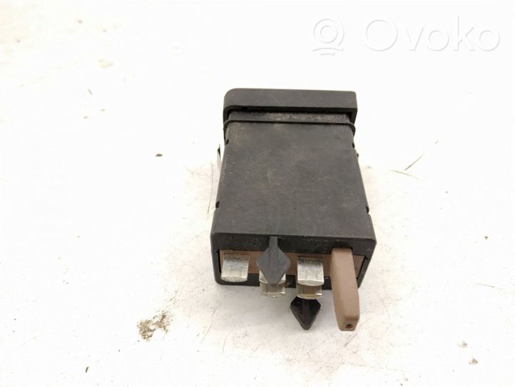 Volkswagen Bora Seat heating switch 